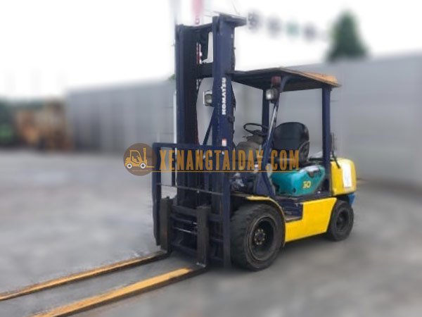 Xe Nâng Dầu KOMATSU FD30C-12 