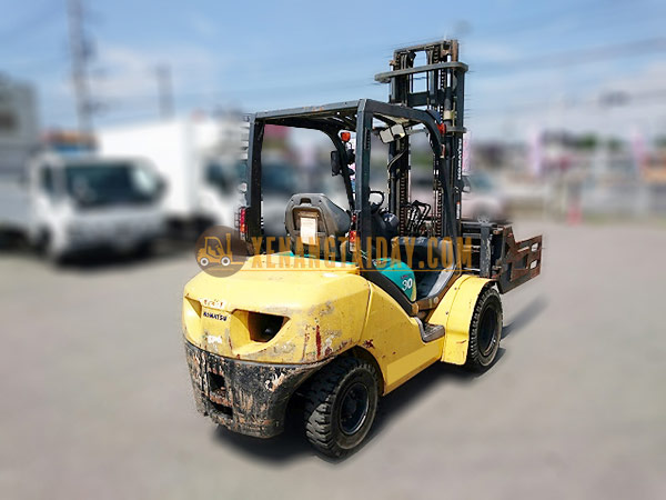 Xe Nâng Dầu KOMATSU FD30T-15
