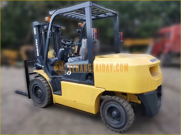 Xe Nâng Dầu KOMATSU FD50AT-7