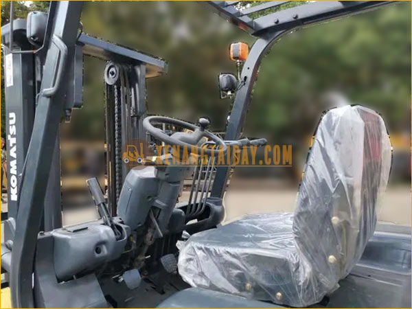 Xe Nâng Dầu KOMATSU FD50AT-7