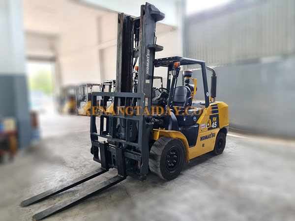 Xe nâng dầu KOMATSU FH45-1