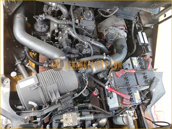 Xe nâng dầu KOMATSU FH50-2