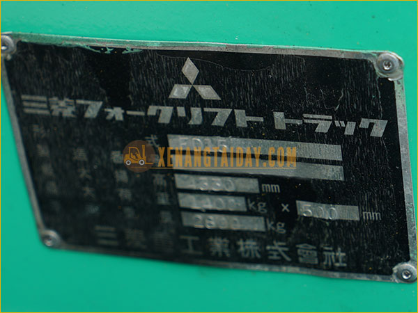Xe nâng dầu MITSUBISHI FD15