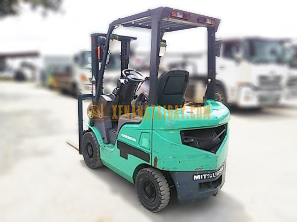 Xe Nâng Dầu MITSUBISHI FD15D