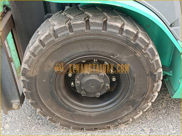 Xe nâng dầu MITSUBISHI FD15D