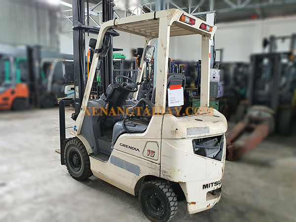 Xe Nâng Dầu MITSUBISHI FD15T