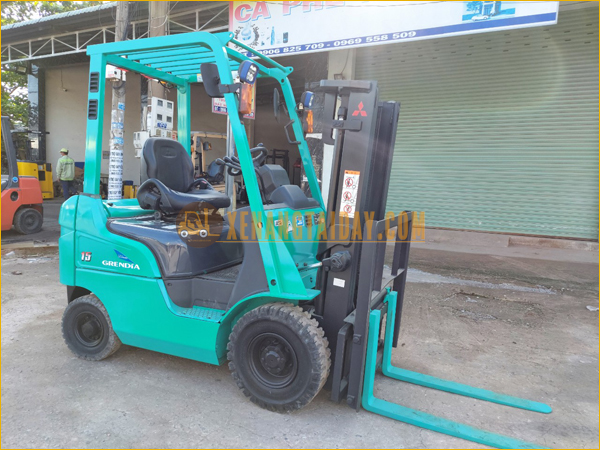 Xe Nâng Dầu MITSUBISHI FD15T
