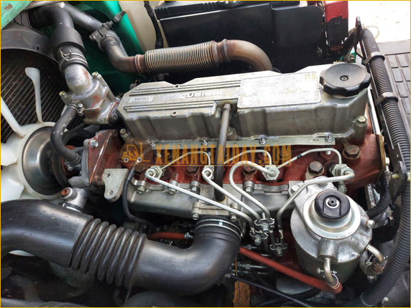Xe Nâng Dầu MITSUBISHI FD15T