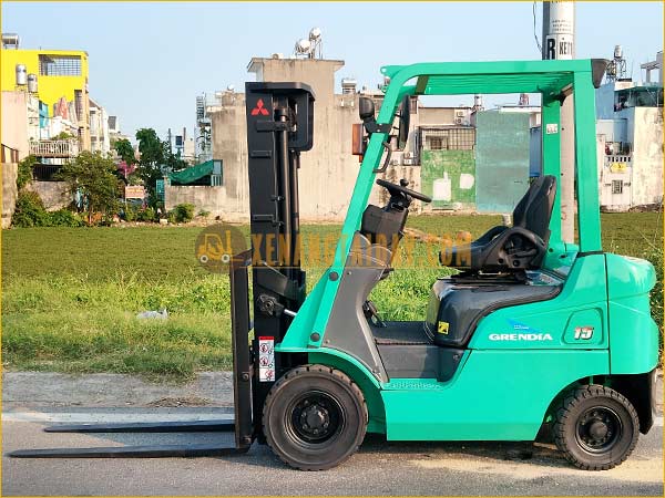 Xe nâng dầu MITSUBISHI FD15T