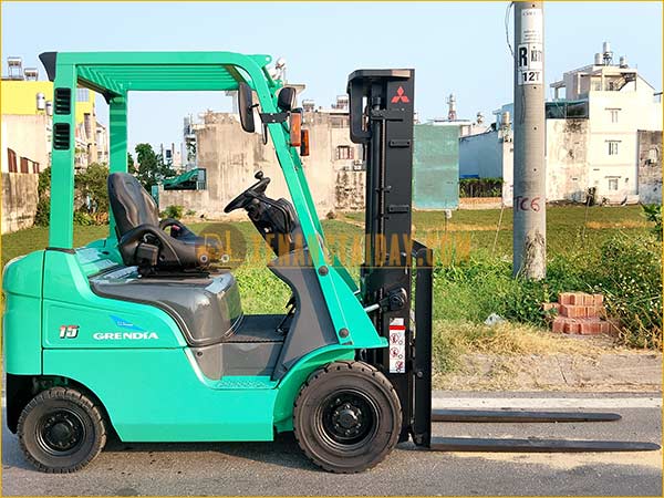 Xe nâng dầu MITSUBISHI FD15T