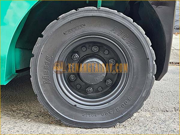 Xe nâng dầu MITSUBISHI FD15T