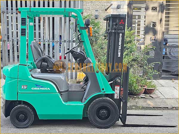 Xe nâng dầu MITSUBISHI FD15T