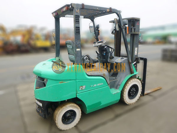 Xe Nâng Dầu MITSUBISHI FD20T