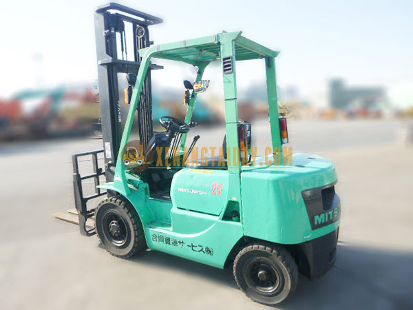 Xe Nâng Dầu MITSUBISHI FD25 - F18B