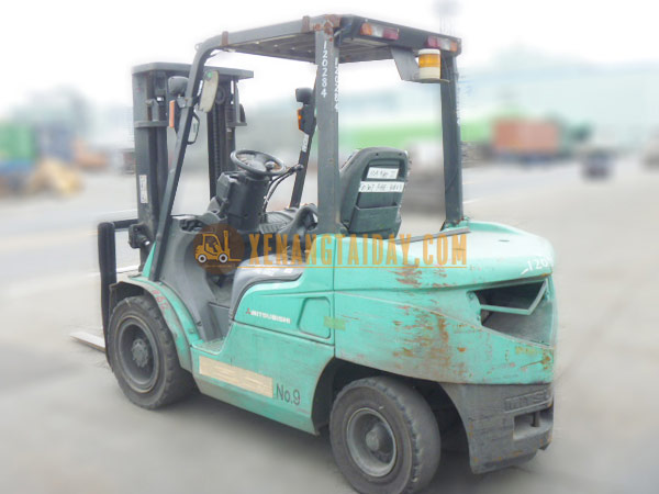 Xe Nâng Dầu MITSUBISHI FD30T - F14E