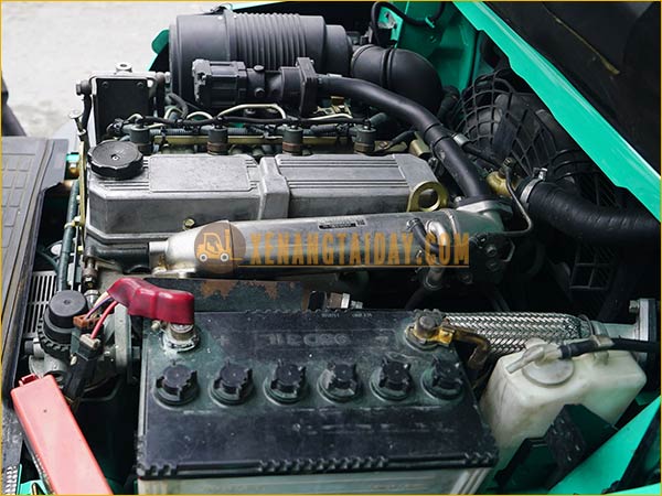 Xe nâng dầu MITSUBISHI FDE20T