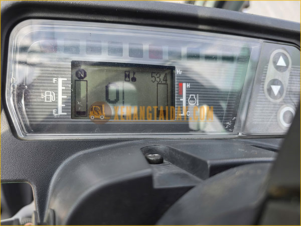 Xe nâng dầu MITSUBISHI FDE20T