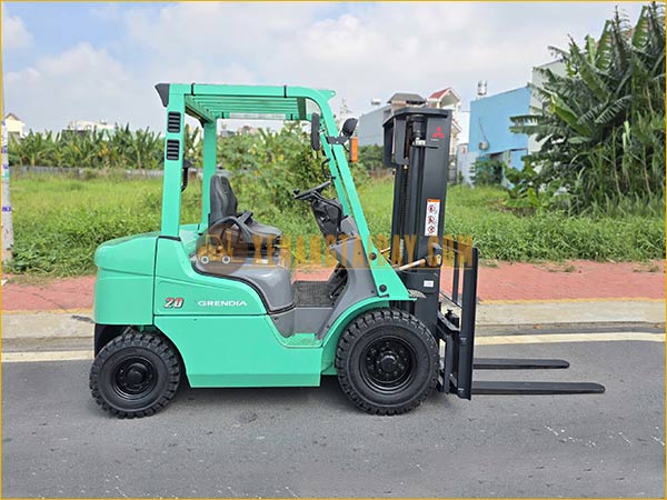 Xe nâng dầu MITSUBISHI FDE20T