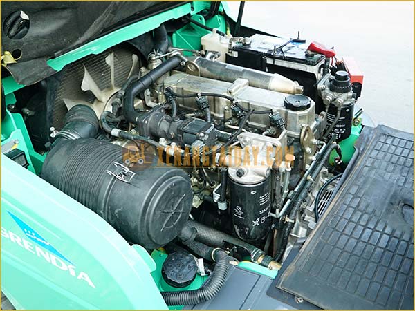 Xe nâng dầu MITSUBISHI FDE20T
