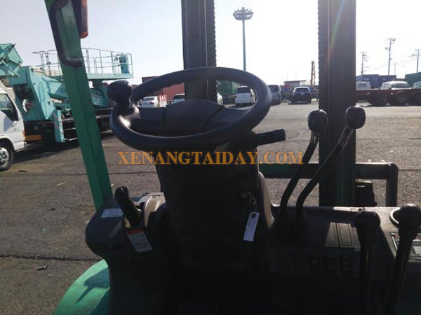 Xe Nâng Dầu MITSUBISHI FDE25D