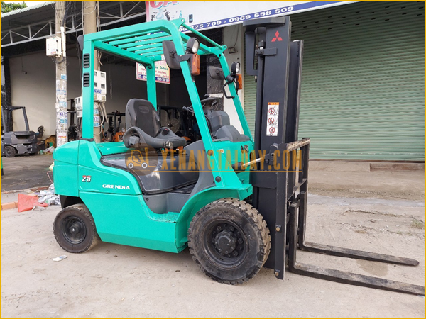 Xe Nâng Dầu MITSUBISHI FDE25D