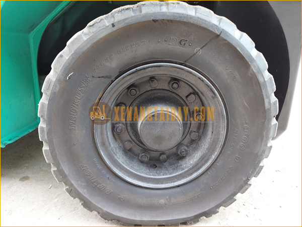 Xe Nâng Dầu MITSUBISHI FDE25D