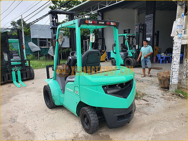 Xe Nâng Dầu MITSUBISHI FDE25T