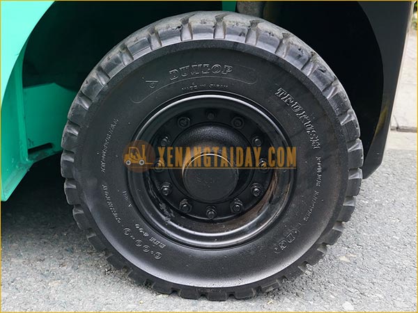Xe nâng dầu MITSUBISHI FDE25T