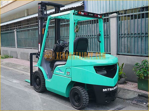 Xe nâng dầu MITSUBISHI FDE25T