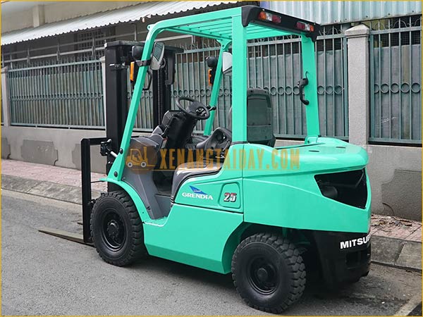 Xe nâng dầu MITSUBISHI FDE25T