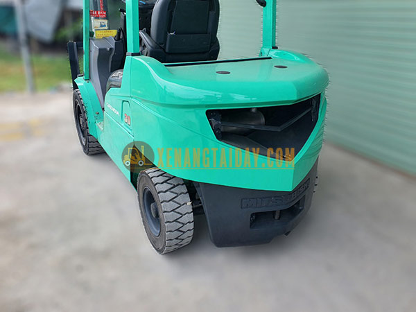 Xe Nâng Dầu MITSUBISHI FDE30T