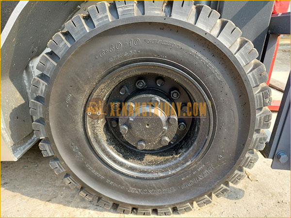 Xe Nâng Dầu Nissan EDM-F1F1