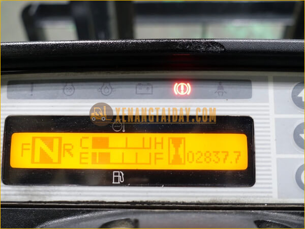 Xe Nâng Dầu Nissan EDM-F1F1A15
