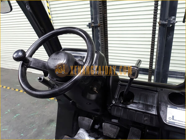 Xe Nâng Dầu Nissan EDM-F1F1A15