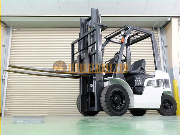 Xe Nâng Dầu Nissan Y1F2M20