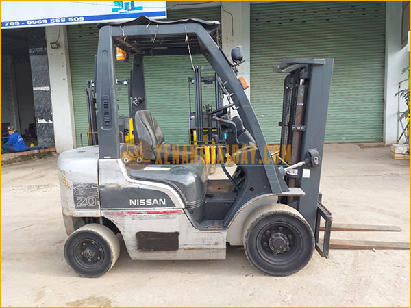 Xe Nâng Dầu Nissan Y1F2M20