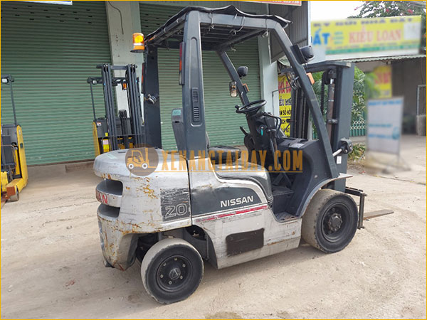Xe Nâng Dầu Nissan Y1F2M20