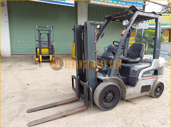 Xe Nâng Dầu Nissan Y1F2M20