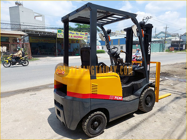 Xe nâng dầu TCM FD15C13