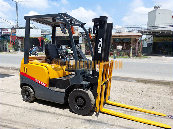 Xe nâng dầu TCM FD15C13