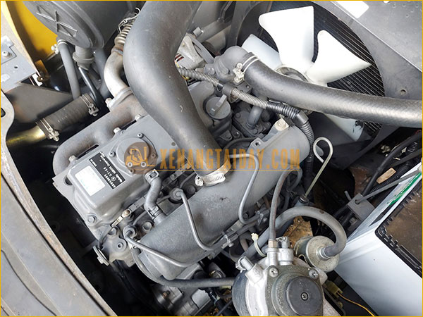 Xe nâng dầu TCM FD15C13