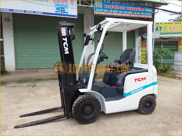 Xe nâng dầu TCM FD15T3