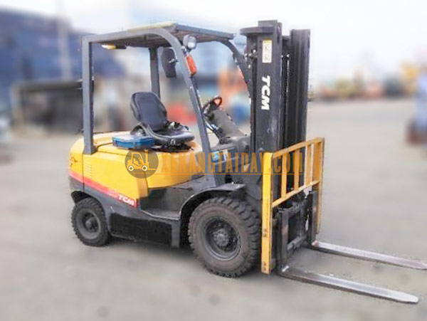 Xe nâng dầu TCM FD20T3