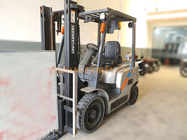 Xe Nâng Dầu UNICARRIERS FD20T4