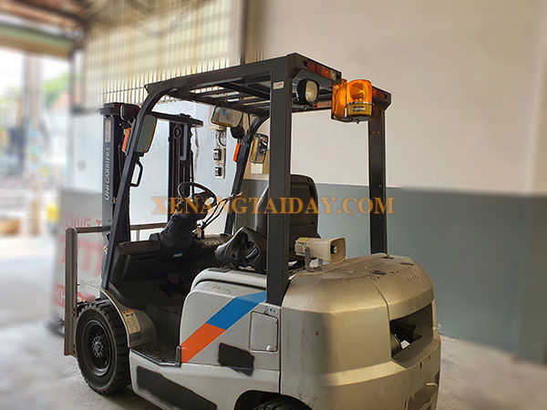 Xe Nâng Dầu UNICARRIERS FD20T4