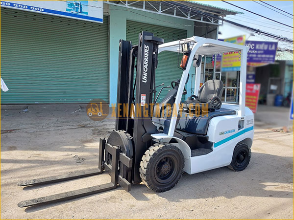 Xe nâng dầu UNICARRIERS FD25T4