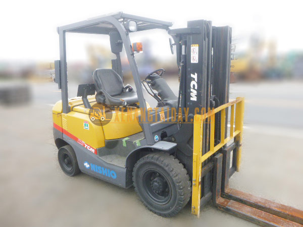 Xe nâng dầu TCM FD25T14