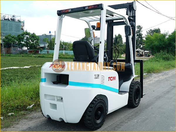 Xe nâng dầu TCM FD25T14