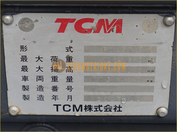 Xe nâng dầu TCM FD25T3