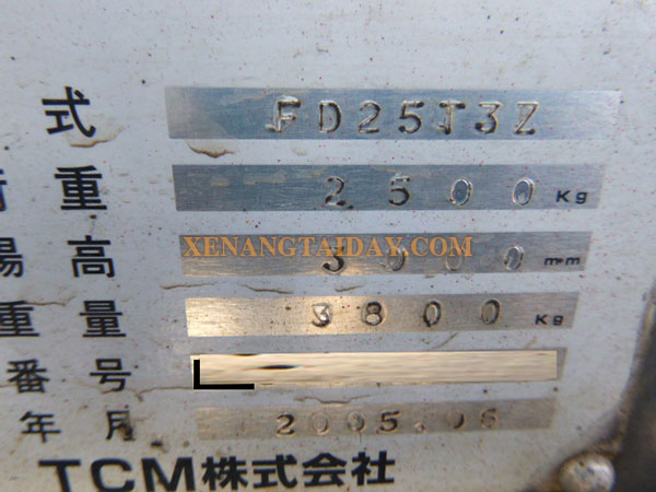 Xe nâng dầu TCM FD25T3Z
